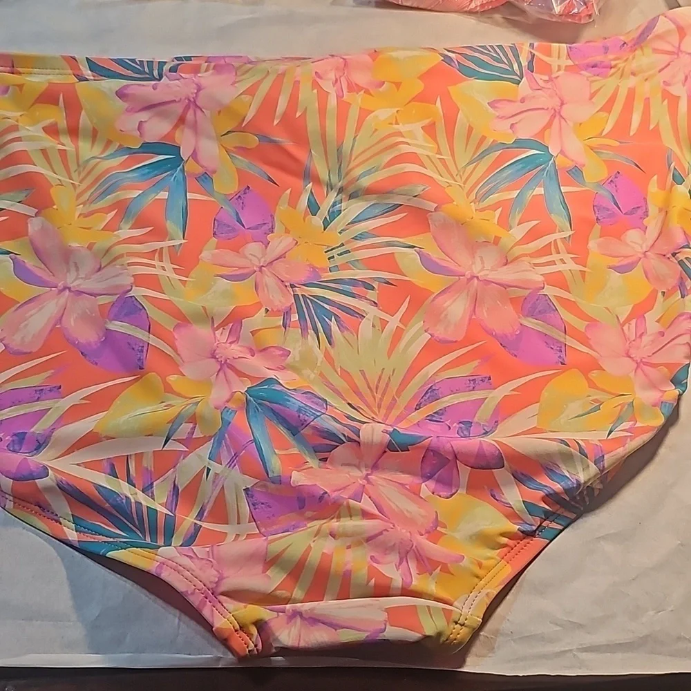 Women's Bathing Suit Bottom NWT - Picture 4 of 5